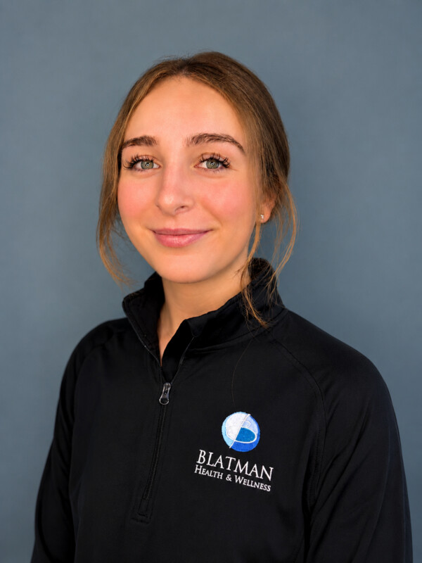 Bella Zdolshek — Front Office Administrator